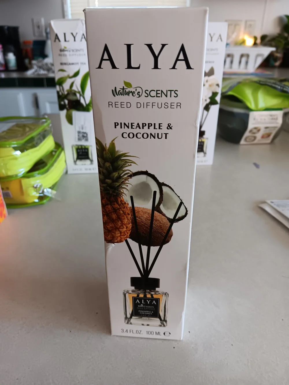 ALYA Pineapple & Coconut Reed Diffuser With Sticks.